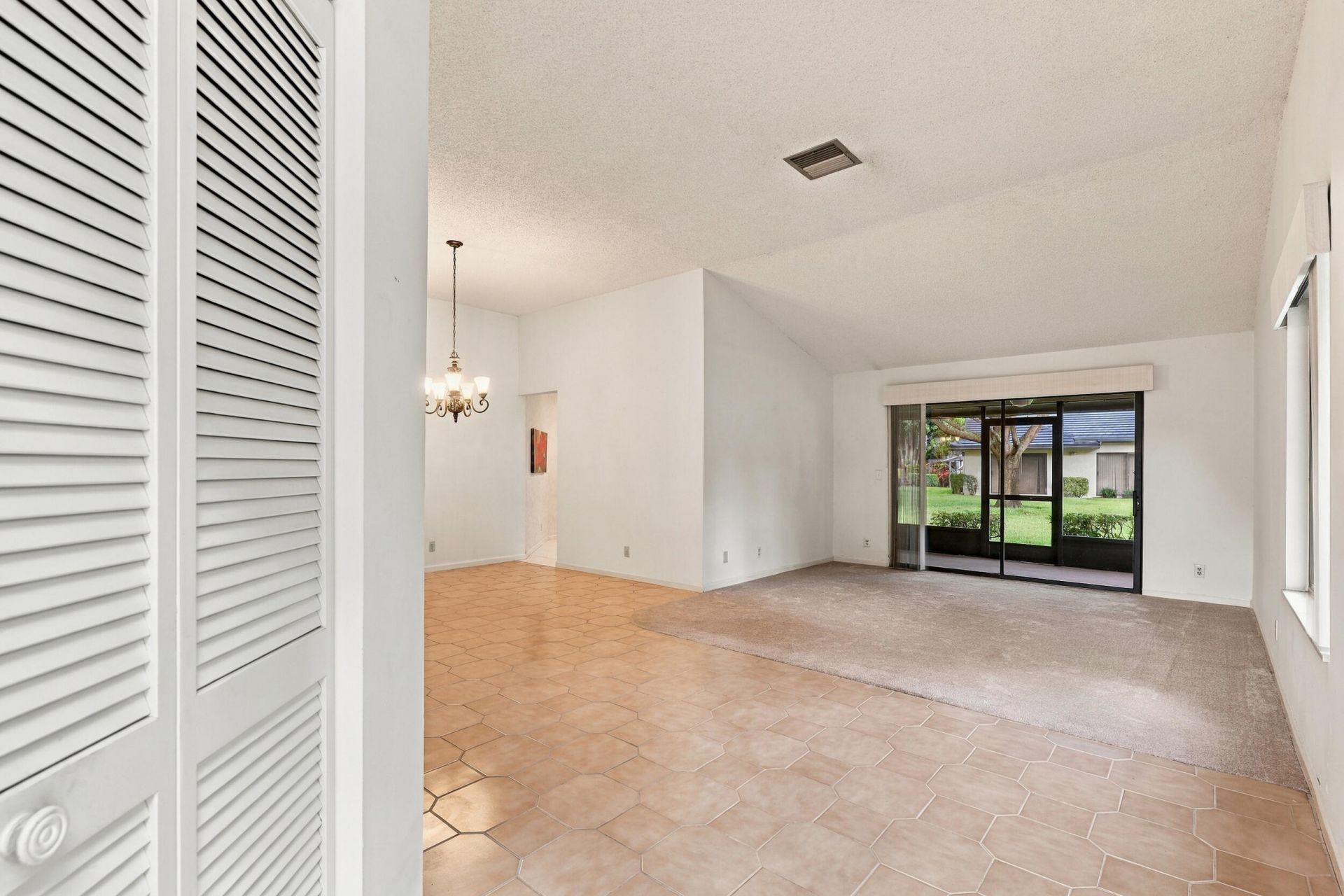 5086 Pine Drive, Boynton Beach, FL 33437 Photo