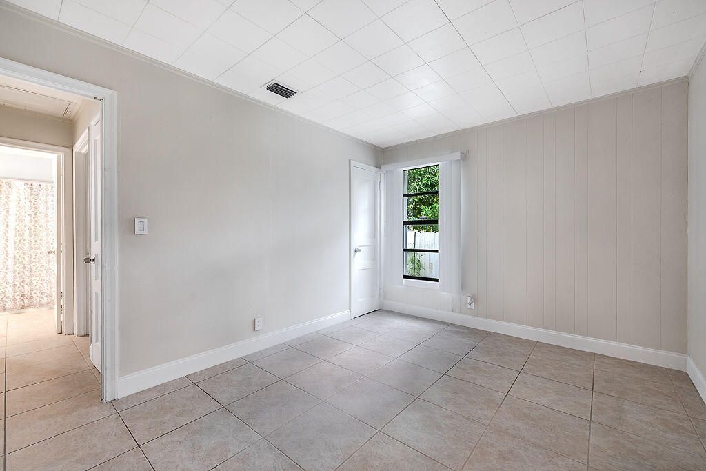 719 Summit Boulevard, West Palm Beach, FL 33405 Photo