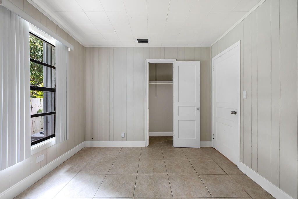 719 Summit Boulevard, West Palm Beach, FL 33405 Photo