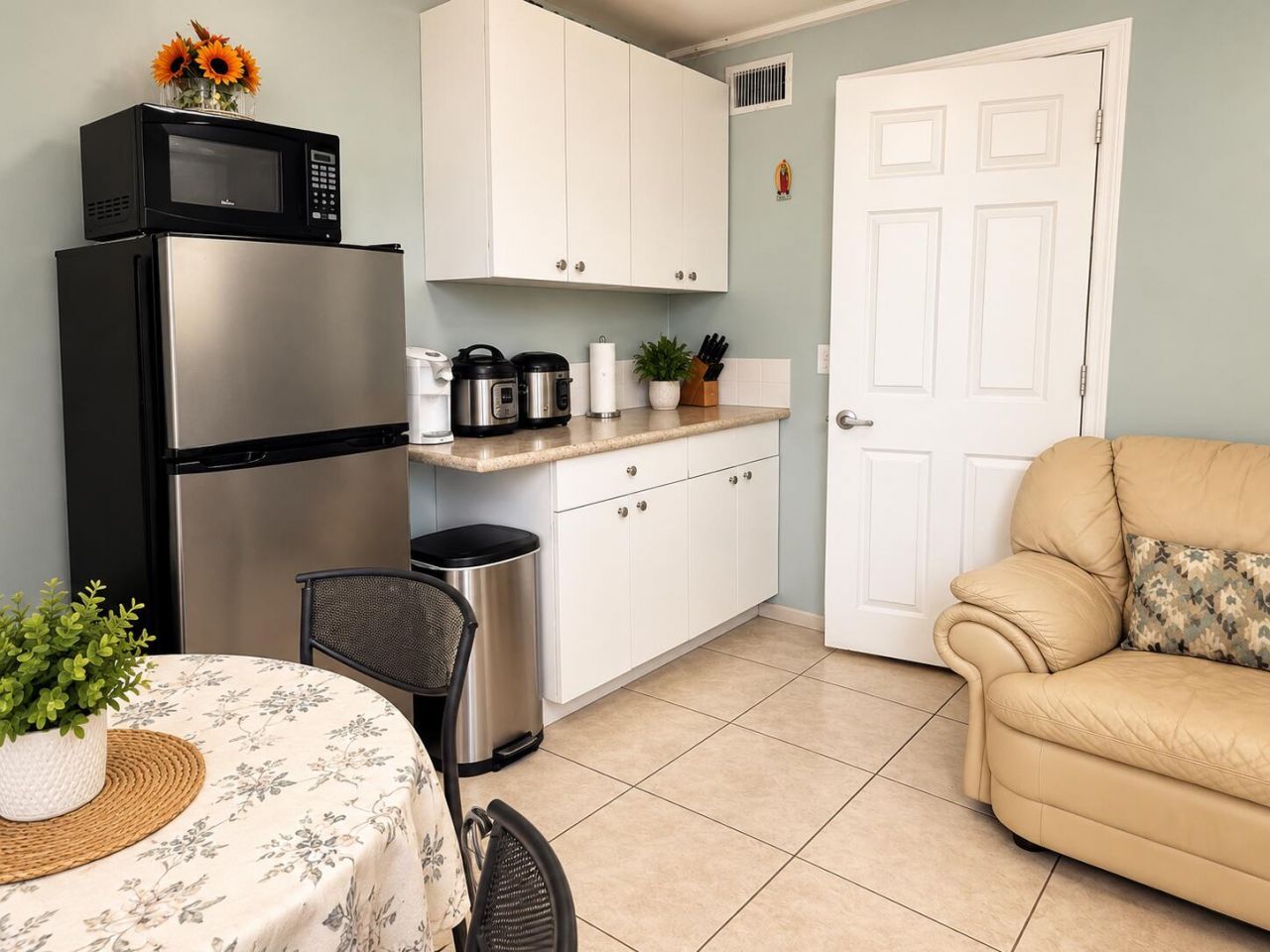 719 Summit Boulevard, West Palm Beach, FL 33405 Photo