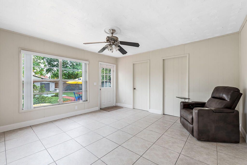 719 Summit Boulevard, West Palm Beach, FL 33405 Photo