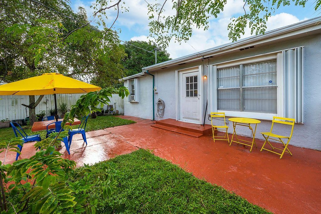 719 Summit Boulevard, West Palm Beach, FL 33405 Photo