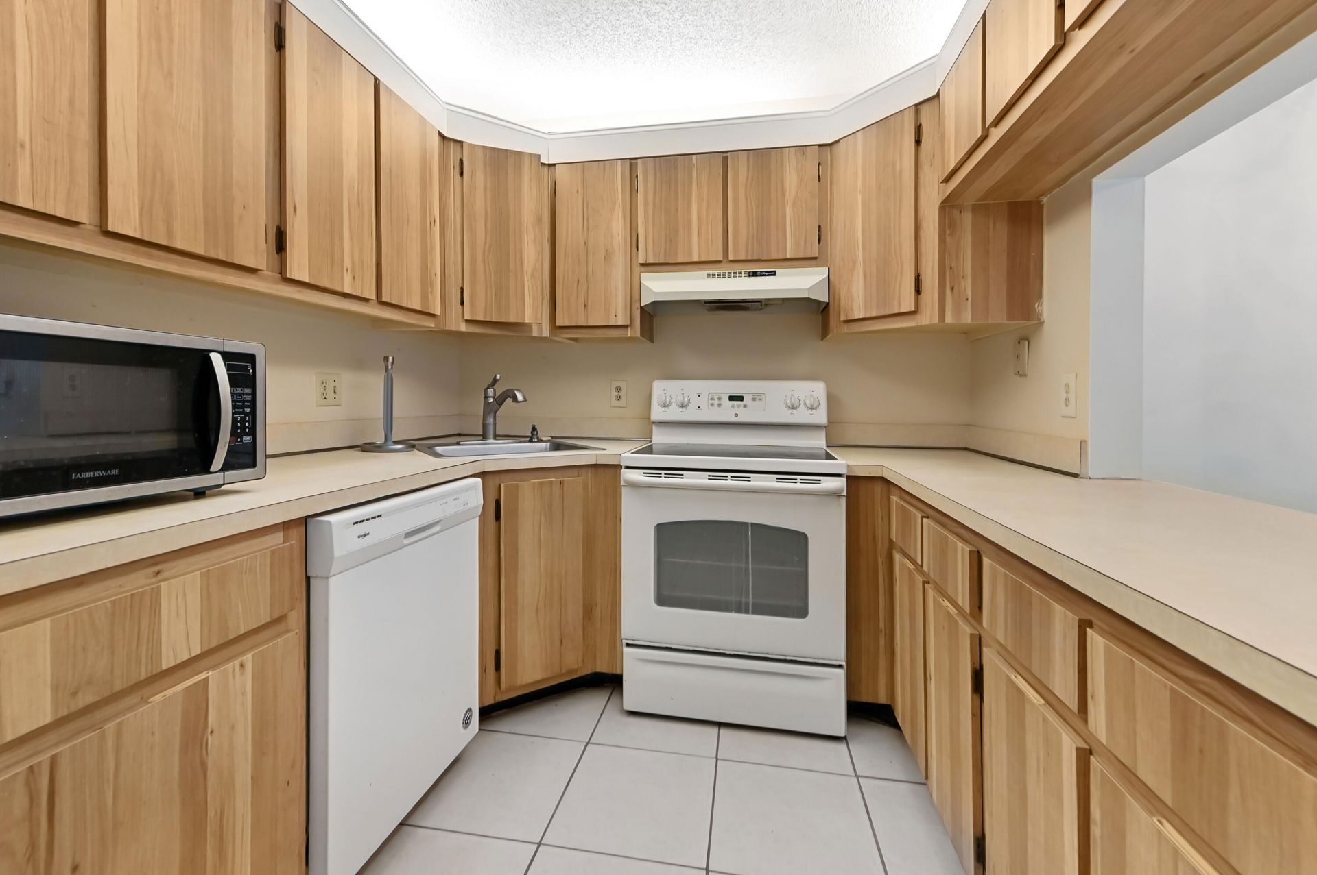 1005 Green Pine Boulevard, Unit C2, West Palm Beach, FL 33409 Photo