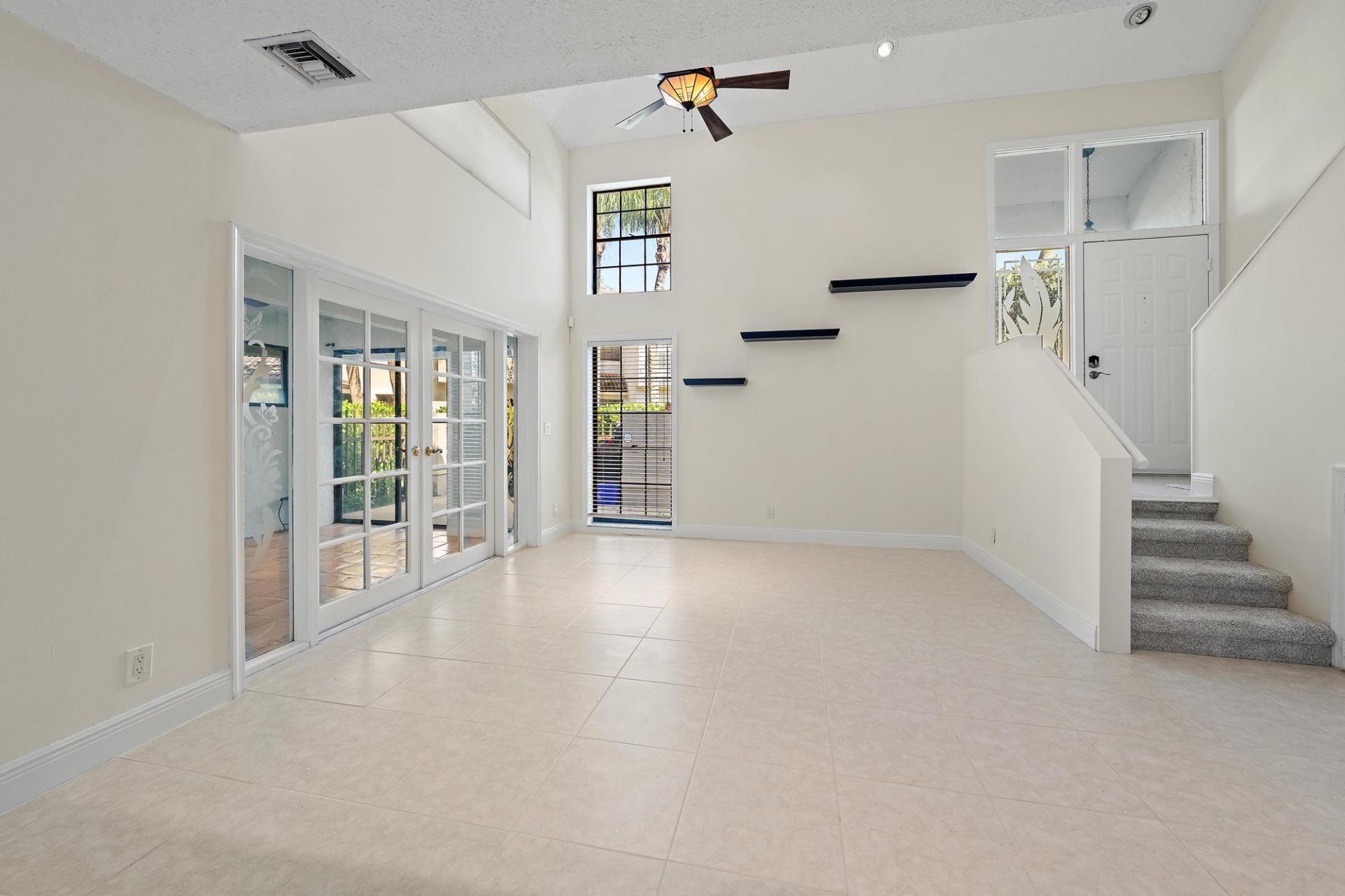 370 Prestwick Circle, Unit 2, Palm Beach Gardens, FL 33418 Photo