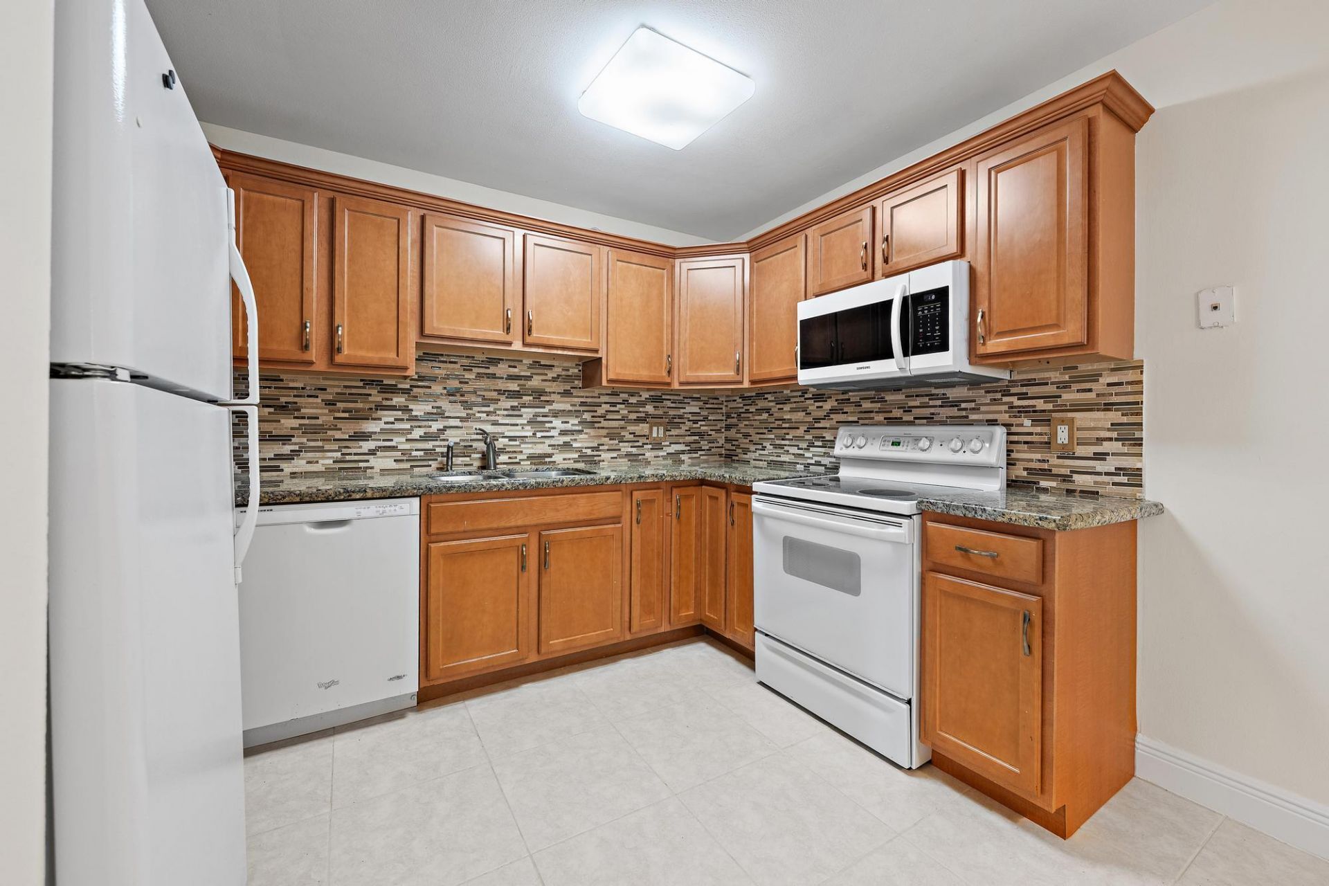 370 Prestwick Circle, Unit 2, Palm Beach Gardens, FL 33418 Photo