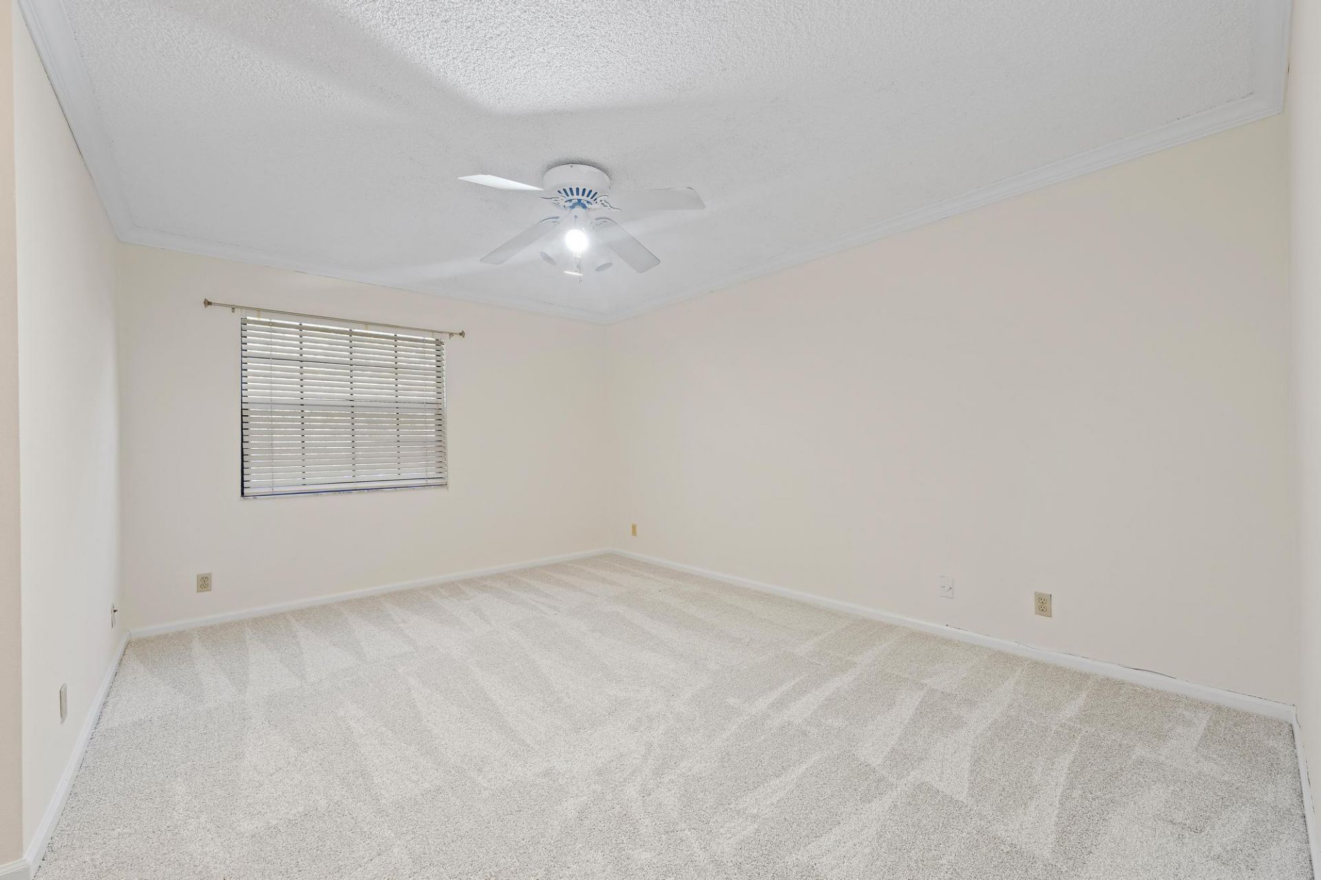 370 Prestwick Circle, Unit 2, Palm Beach Gardens, FL 33418 Photo