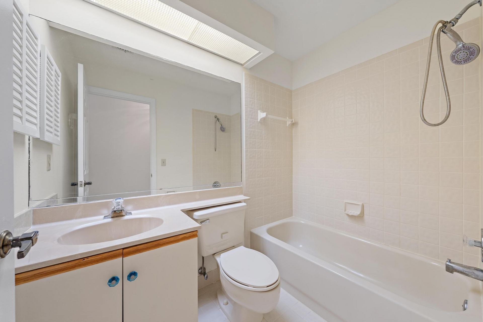 370 Prestwick Circle, Unit 2, Palm Beach Gardens, FL 33418 Photo