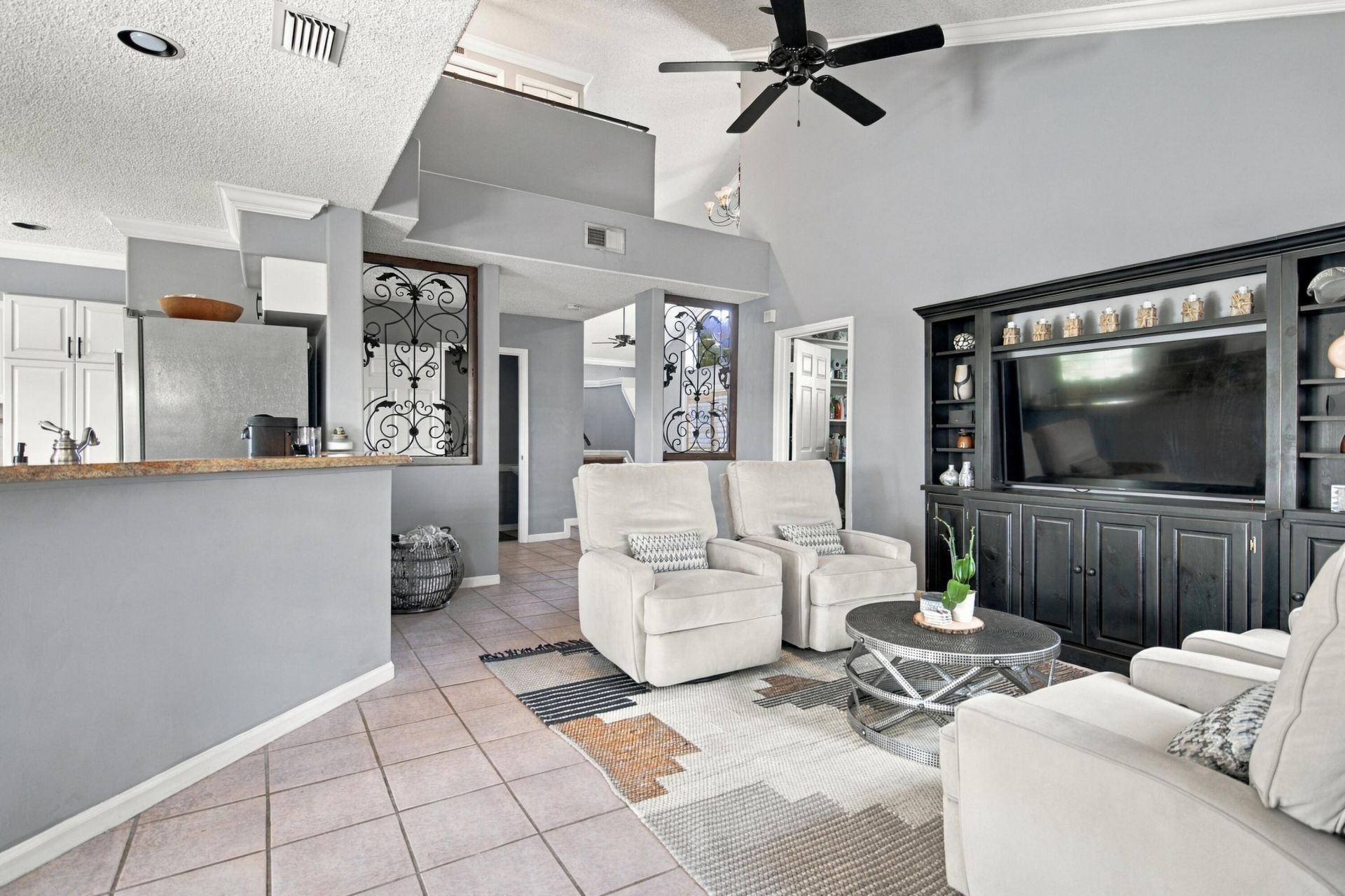 20104 NW 9th Drive, Pembroke Pines, FL 33029 Photo