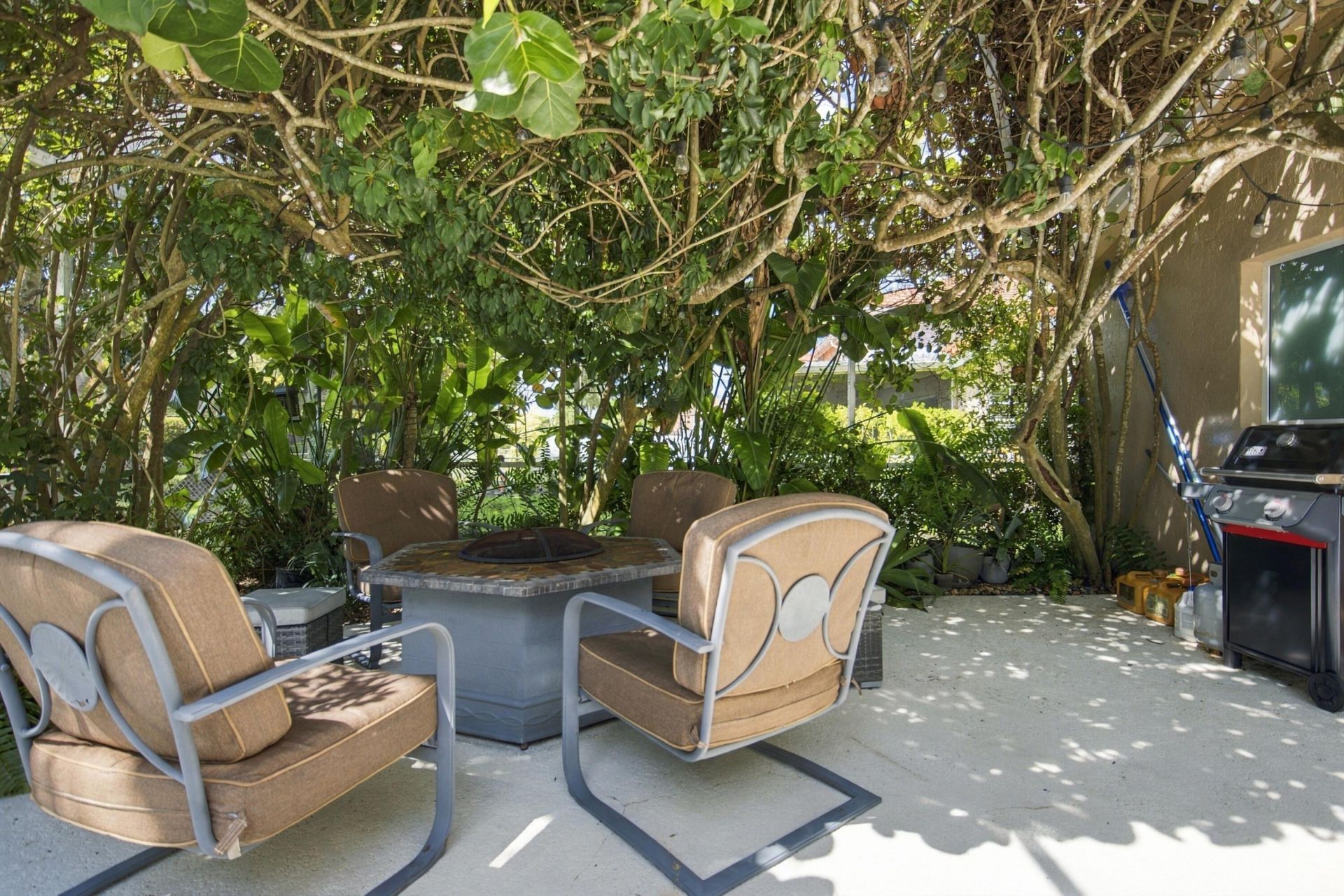 20104 NW 9th Drive, Pembroke Pines, FL 33029 Photo