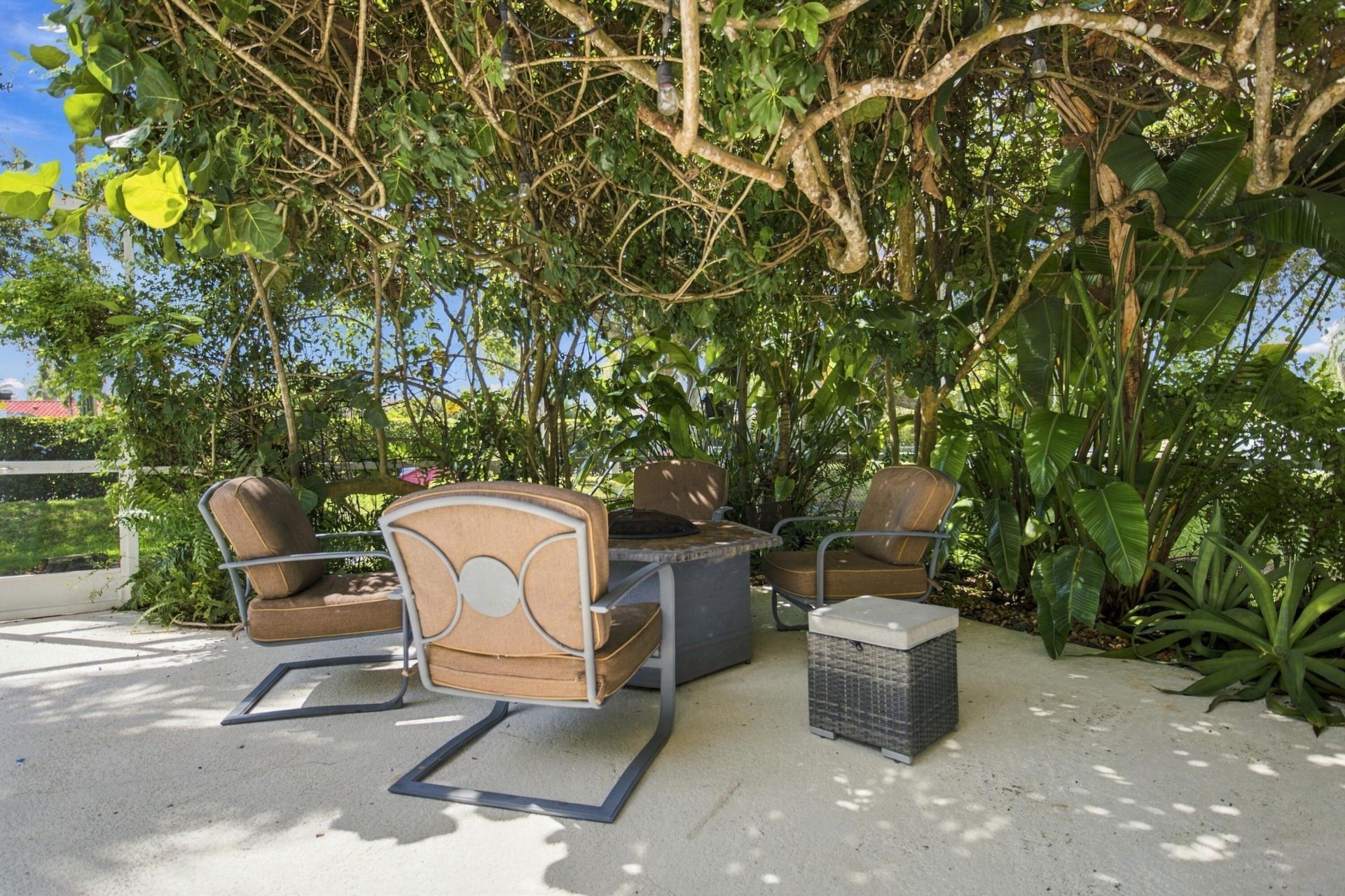 20104 NW 9th Drive, Pembroke Pines, FL 33029 Photo