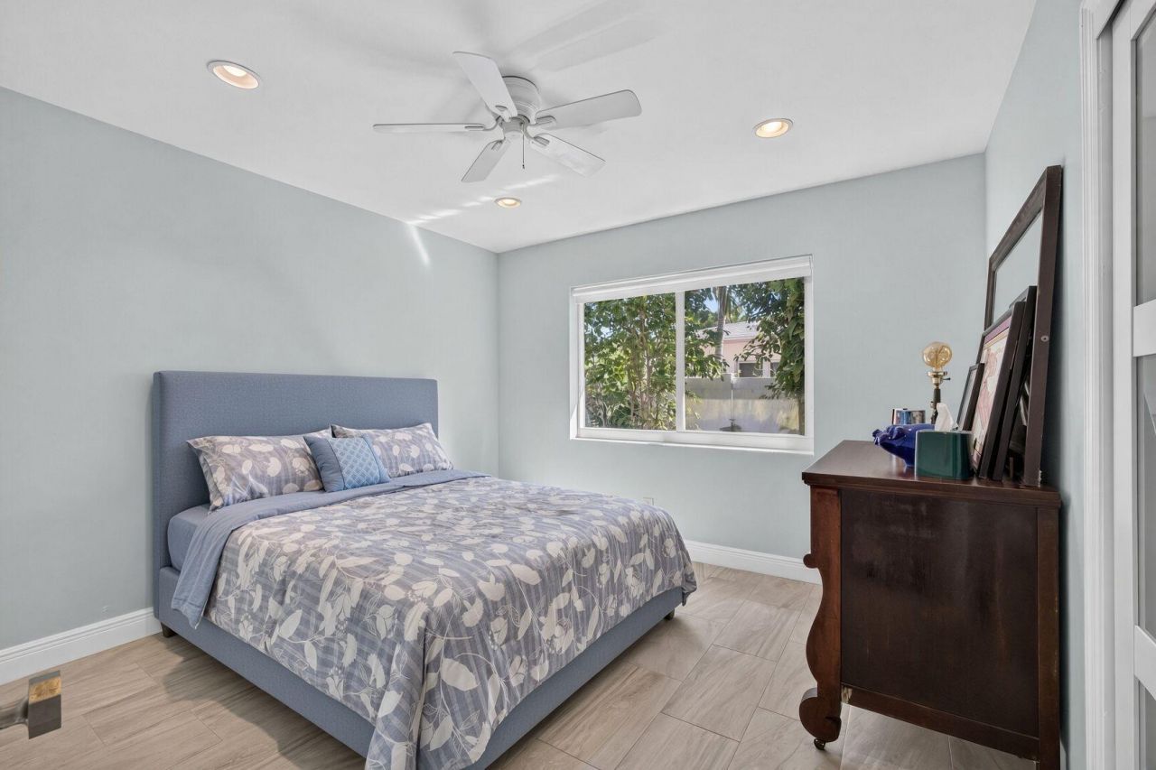 128 Vassar Drive, Lake Worth Beach, FL 33460 Photo