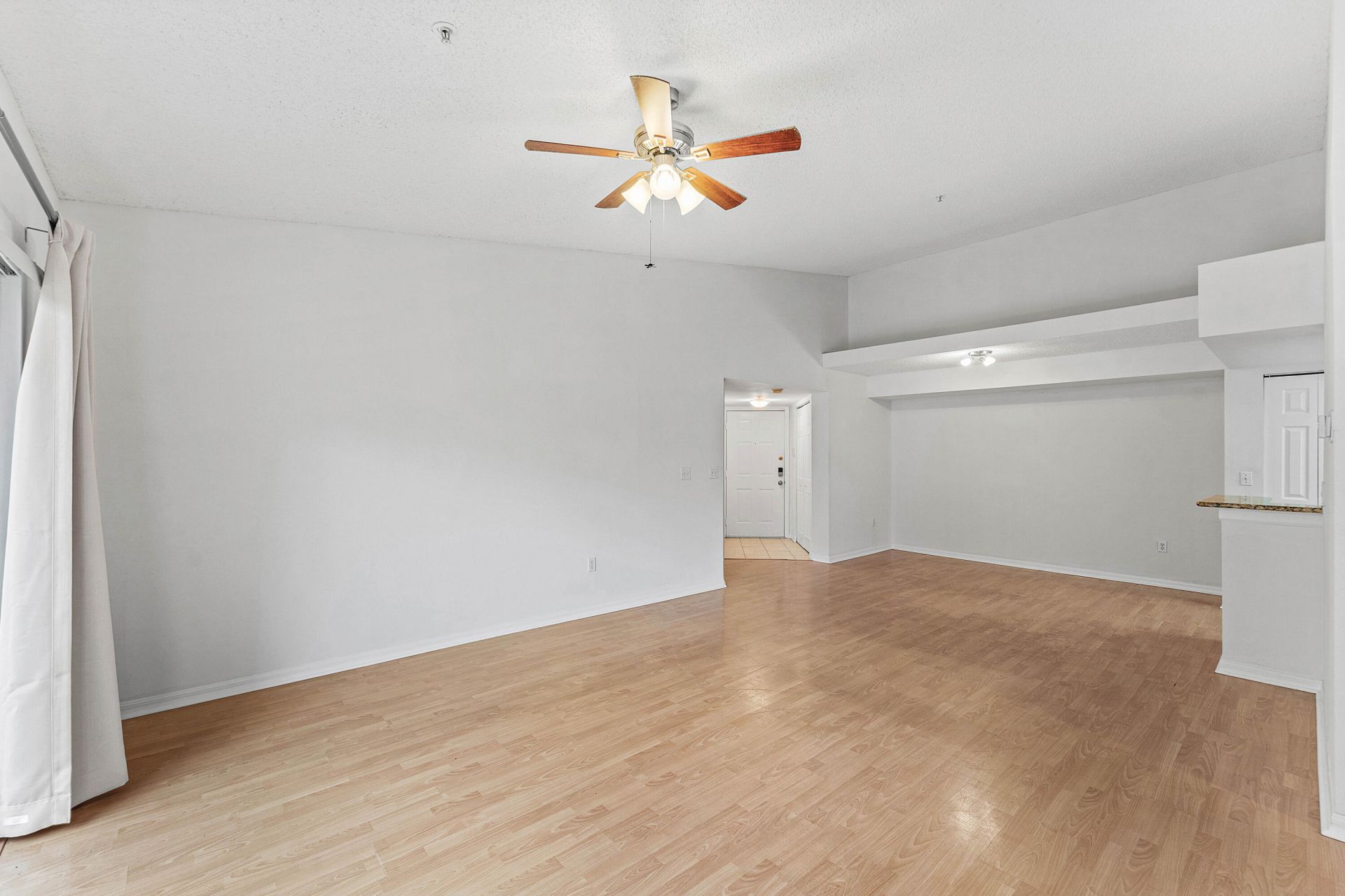 200 Crestwood Court N, Unit 211, Royal Palm Beach, FL 33411 Photo