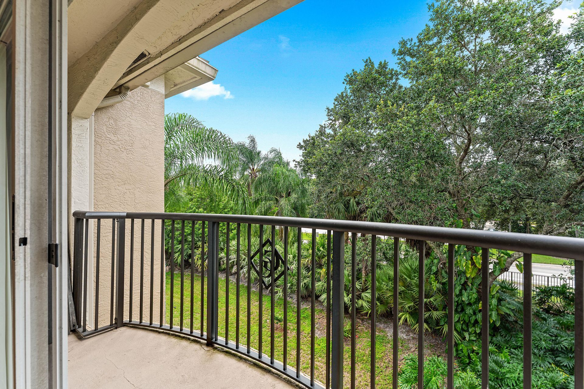 200 Crestwood Court N, Unit 211, Royal Palm Beach, FL 33411 Photo