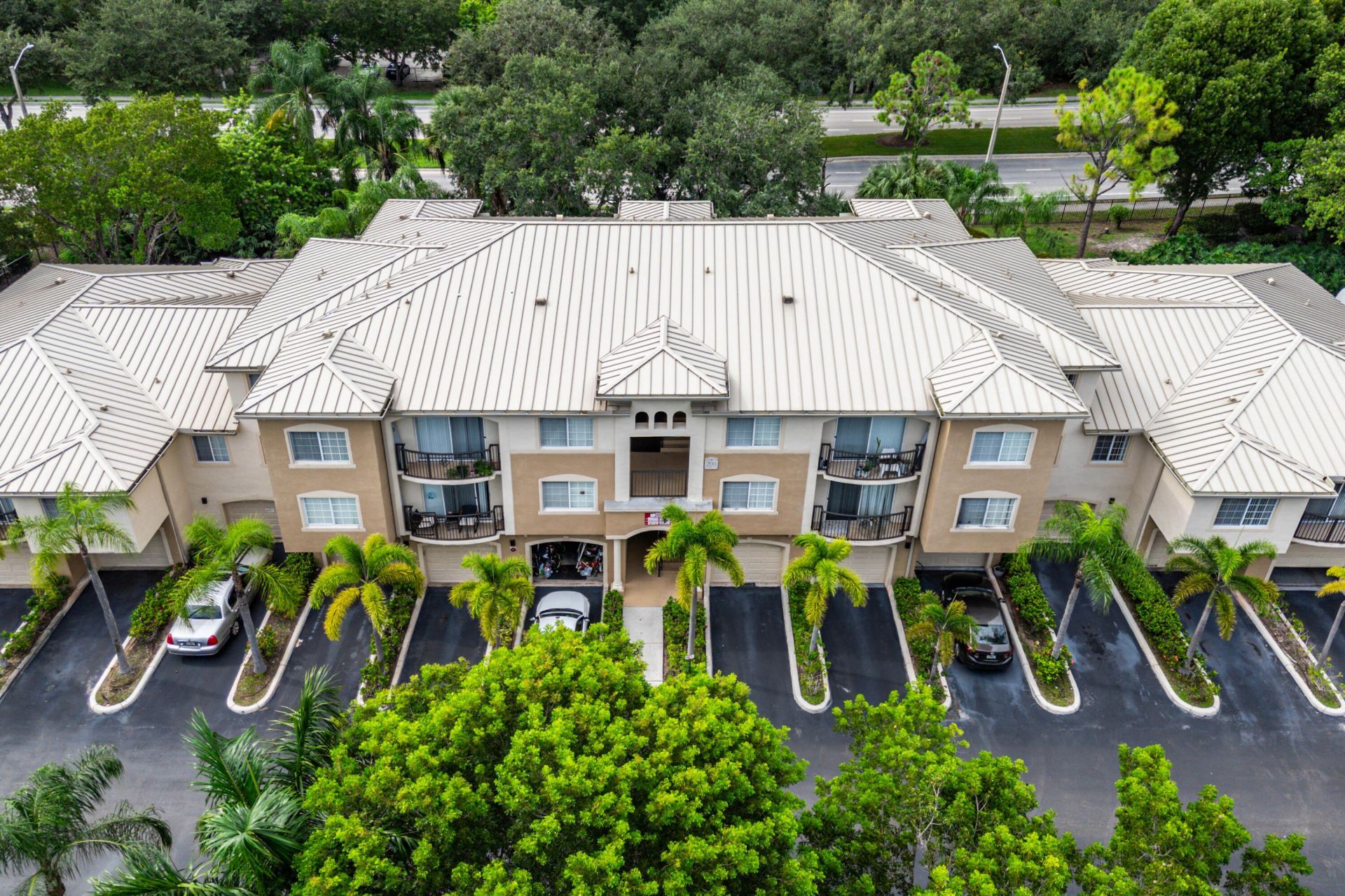 200 Crestwood Court N, Unit 211, Royal Palm Beach, FL 33411 Photo