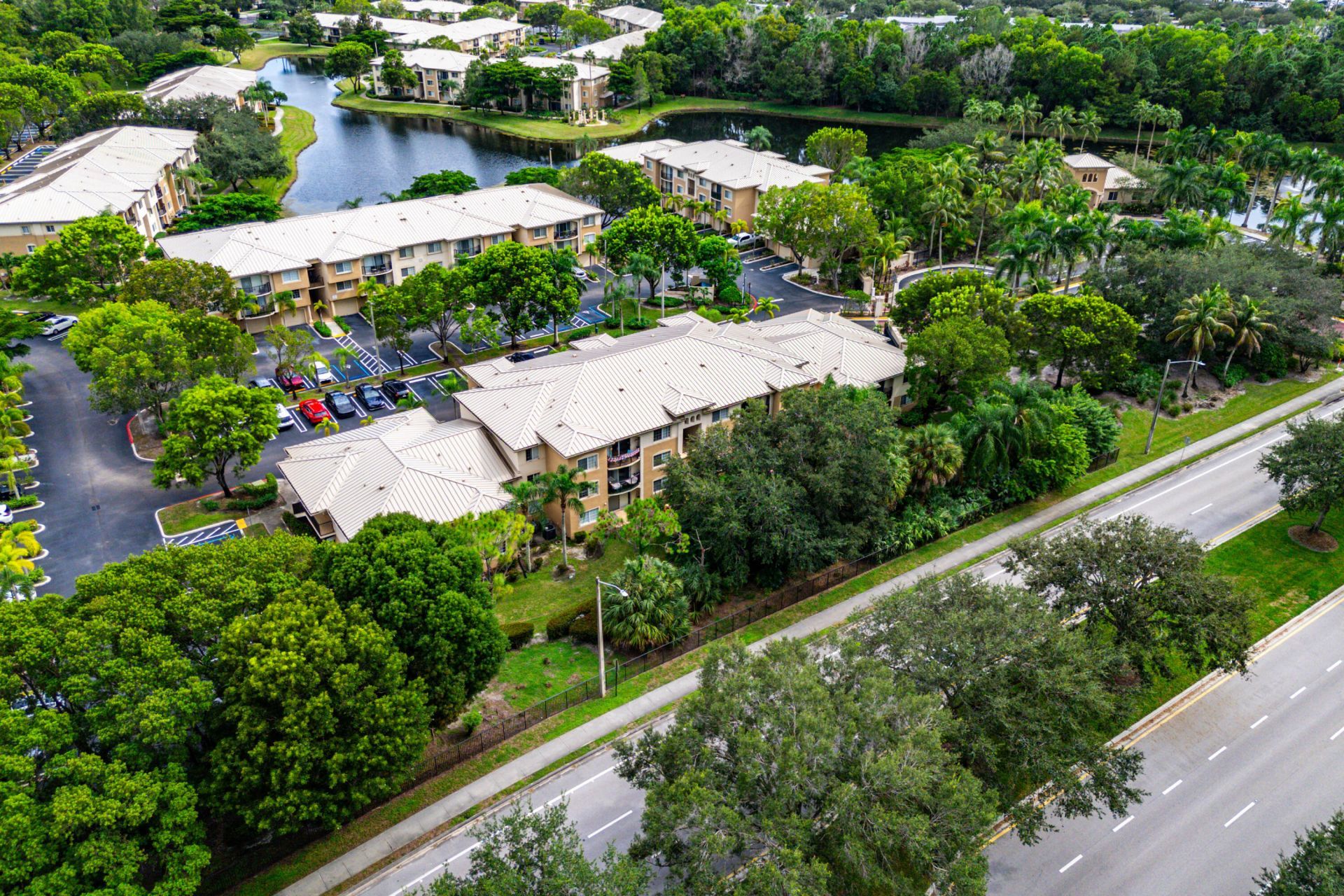 200 Crestwood Court N, Unit 211, Royal Palm Beach, FL 33411 Photo