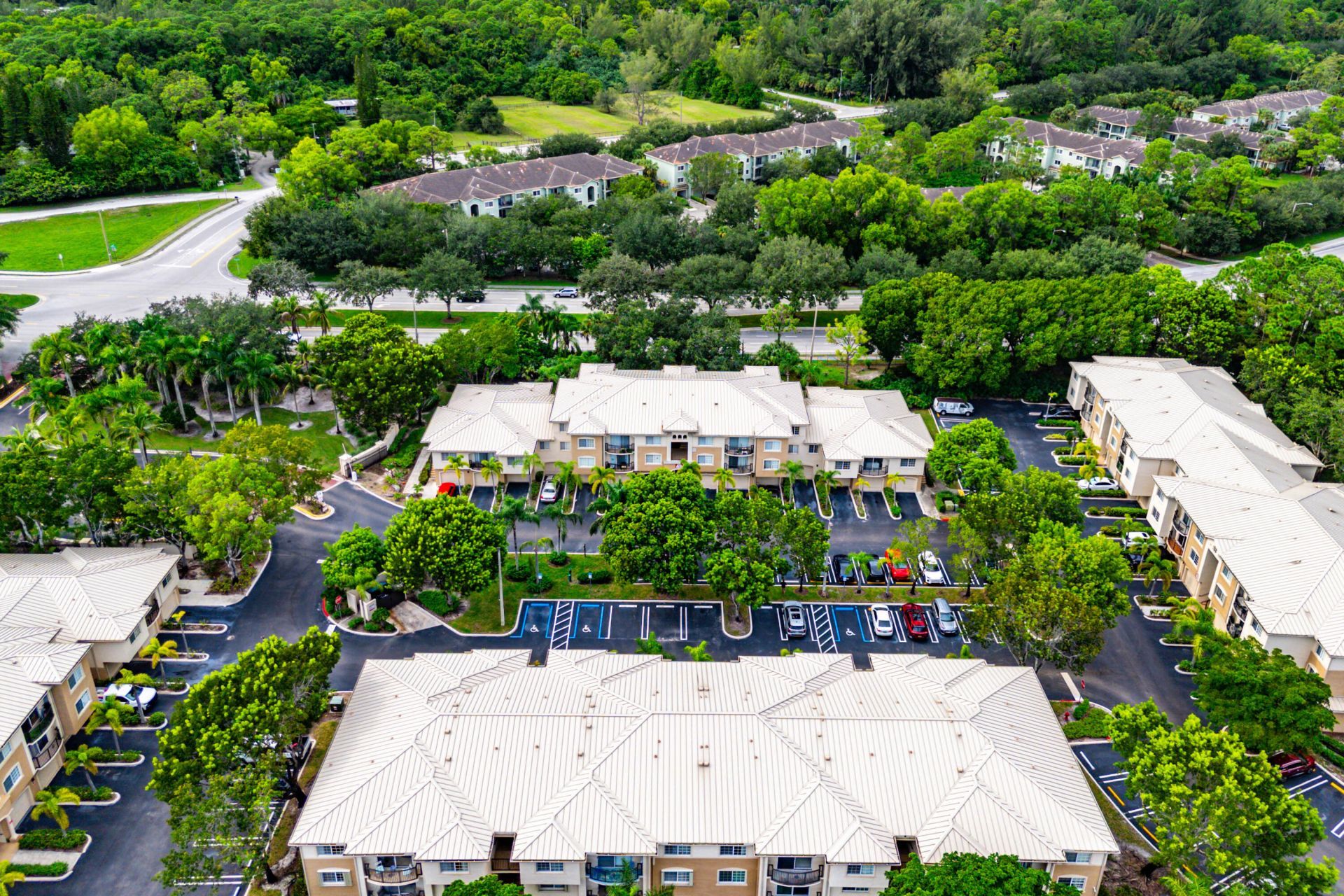 200 Crestwood Court N, Unit 211, Royal Palm Beach, FL 33411 Photo