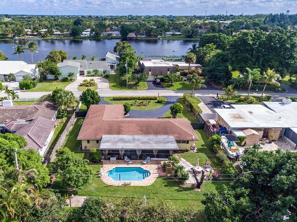 7315 W Lake Drive, West Palm Beach, FL 33406