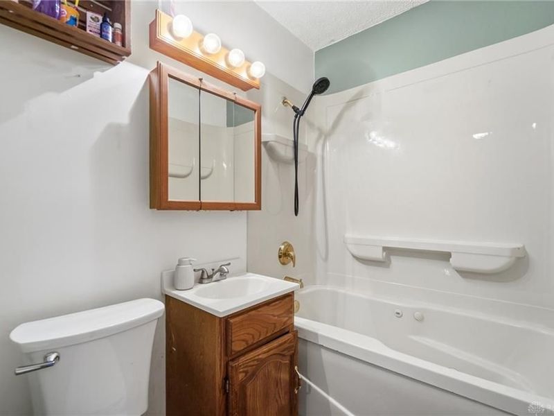 321 Mumford Drive, Troy, OH 45373 Photo 32