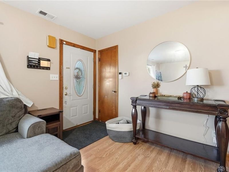 321 Mumford Drive, Troy, OH 45373 Photo 5