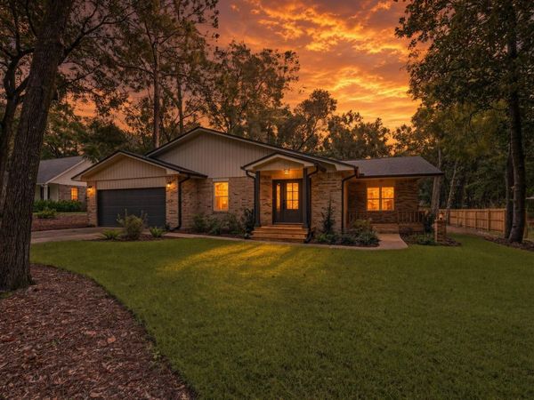 105 Drew Court, Niceville, FL 32578