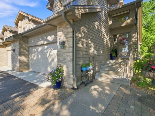 6287 Sequoia Circle , Eden Prairie, MN 55346