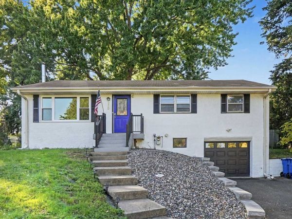 950 22nd Avenue NW, New Brighton, MN 55112