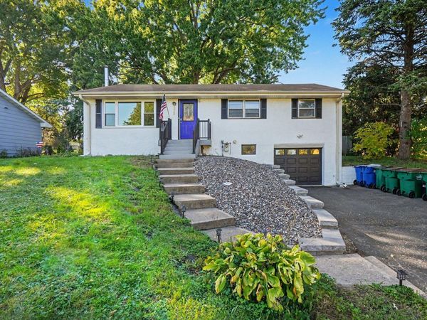 950 22nd Avenue NW, New Brighton, MN 55112
