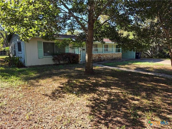 403 Hazel , Rockdale, TX 76567