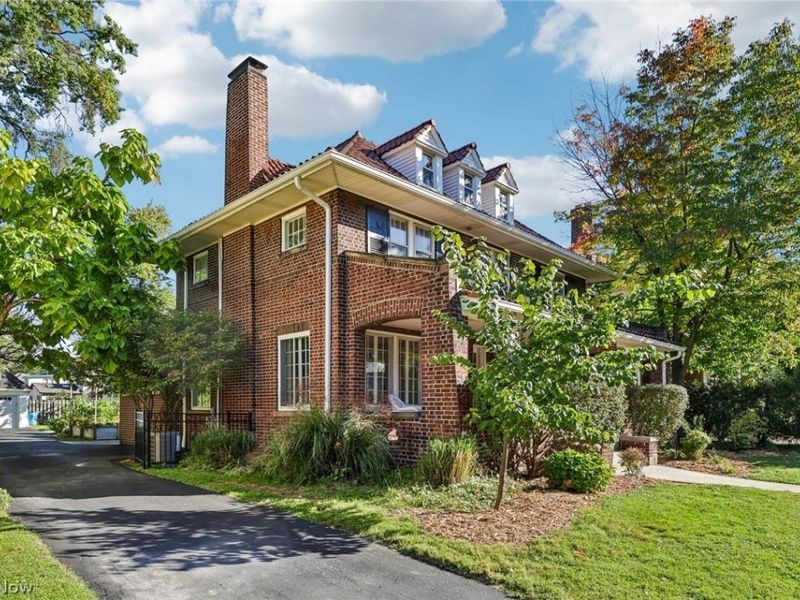 3401 Fairmount Boulevard, Cleveland Heights, OH 44118 Photo 2