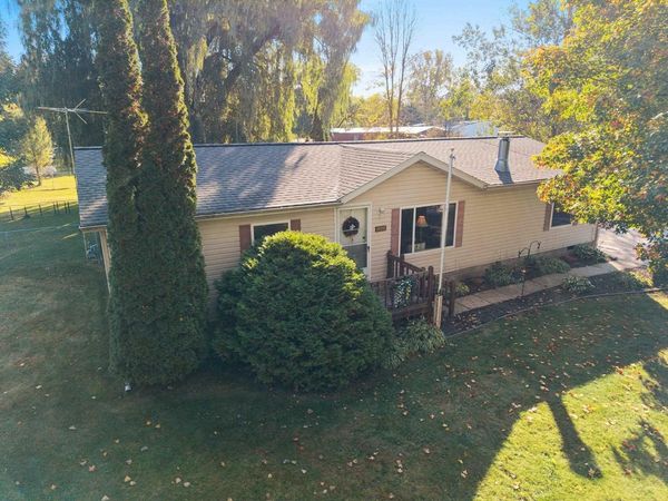 1239 MELISSA BOULEVARD, Little Suamico, WI 54141