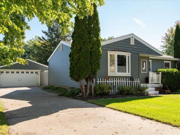 1810 FABRY STREET, Oshkosh, WI 54902