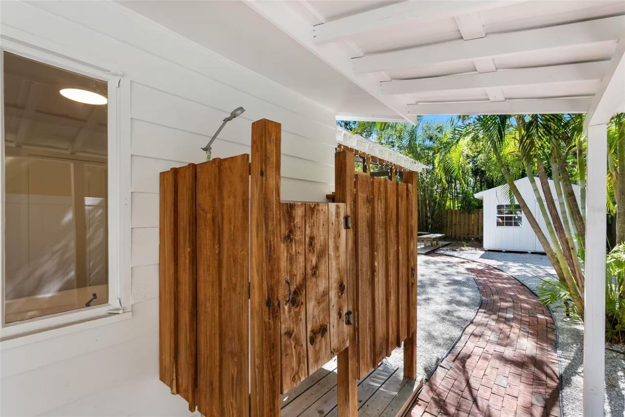 2142 Waldemere Street, Sarasota, FL 34239 Photo