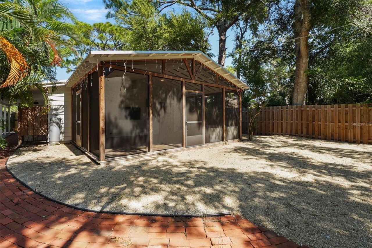 2142 Waldemere Street, Sarasota, FL 34239 Photo