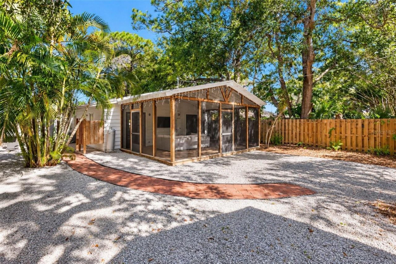 2142 Waldemere Street, Sarasota, FL 34239 Photo