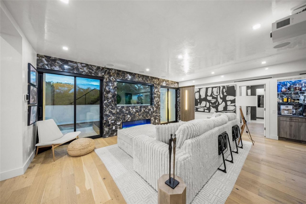 2149 Hyde Park Street, Sarasota, FL 34239 Photo