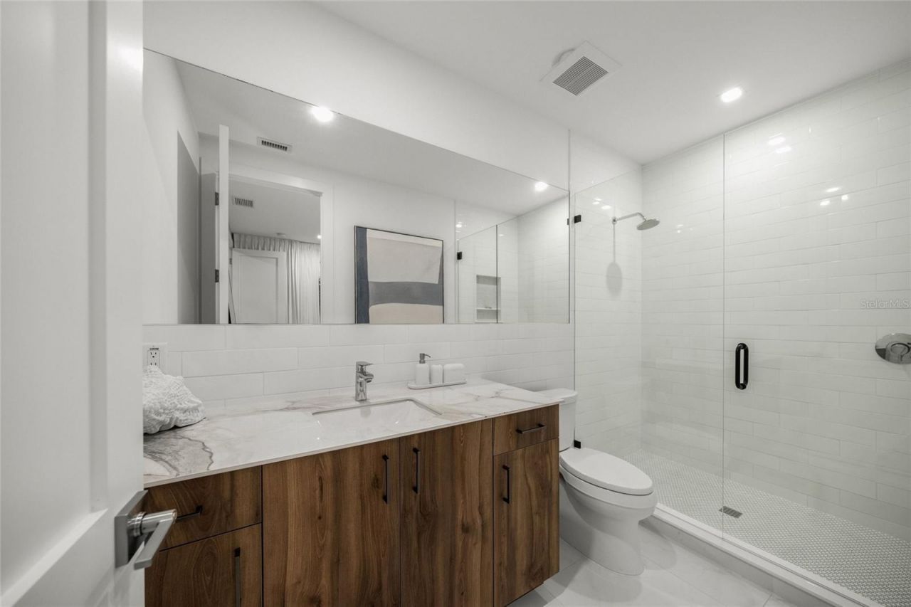 2149 Hyde Park Street, Sarasota, FL 34239 Photo