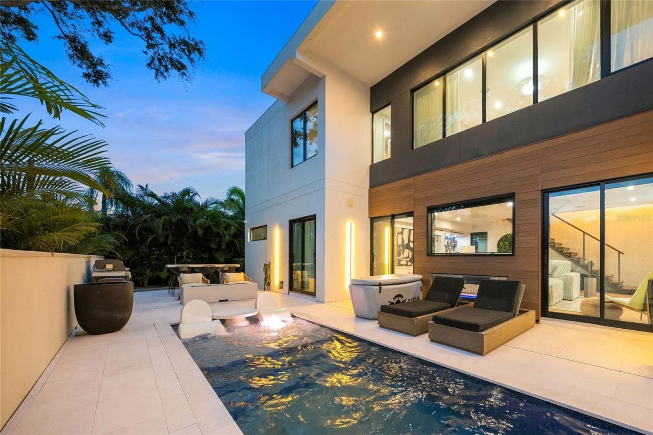 2149 Hyde Park Street, Sarasota, FL 34239 Photo