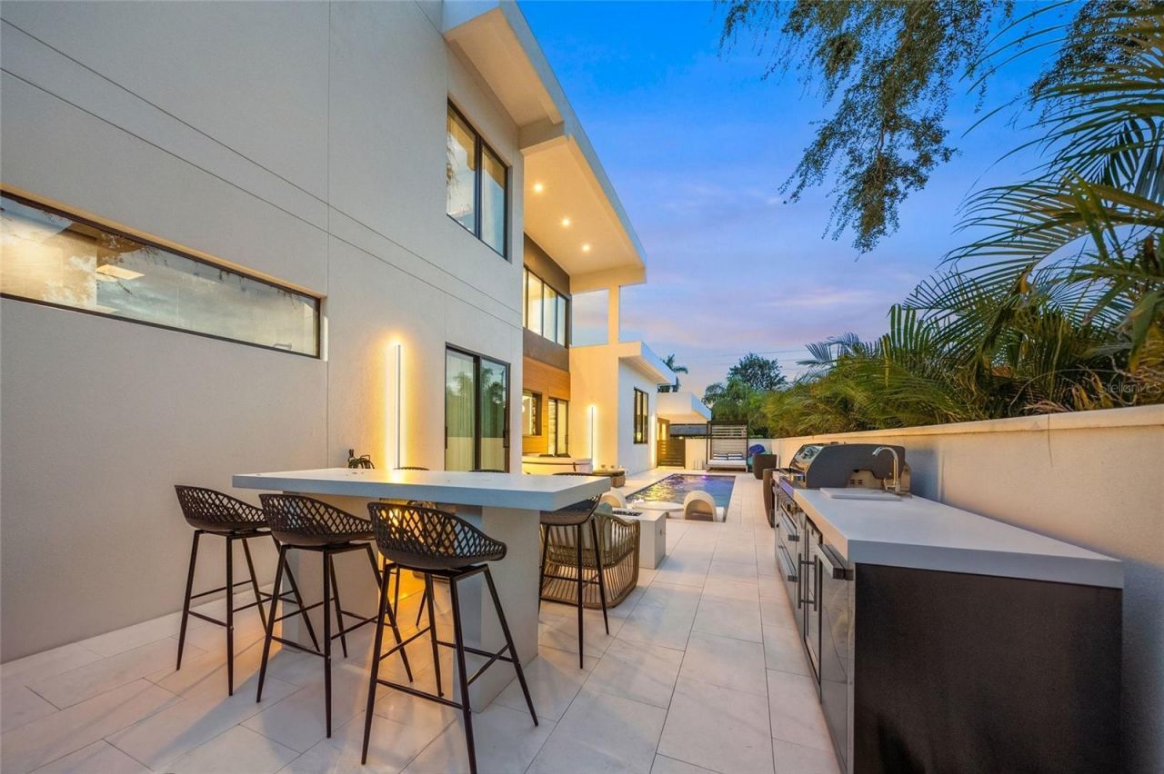 2149 Hyde Park Street, Sarasota, FL 34239 Photo
