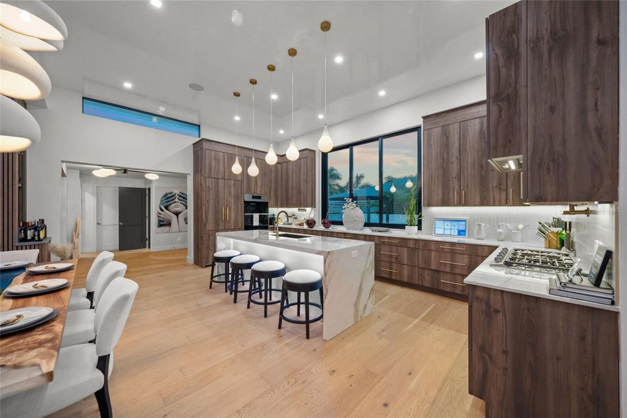 2149 Hyde Park Street, Sarasota, FL 34239 Photo