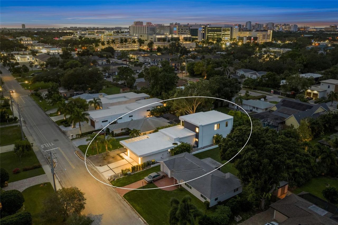 2149 Hyde Park Street, Sarasota, FL 34239 Photo