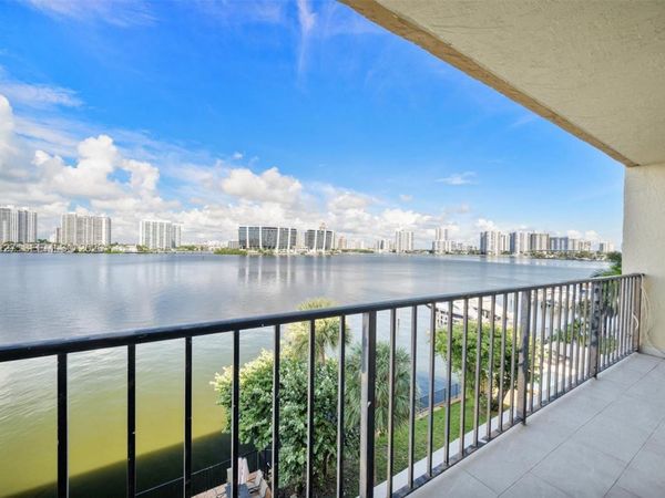 17878 N Bay Rd , Unit 405, Sunny Isles Beach, FL 33160