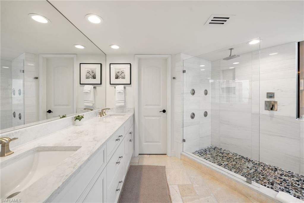 4751 Gulf Shore Blvd N, Unit 905, Naples, FL 34103 Photo