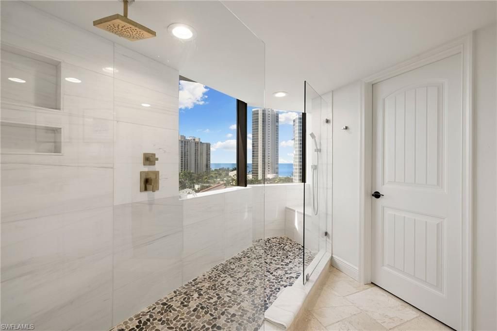 4751 Gulf Shore Blvd N, Unit 905, Naples, FL 34103 Photo