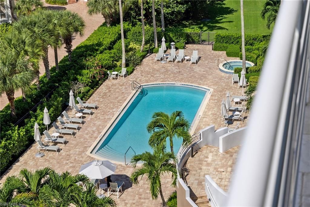 4751 Gulf Shore Blvd N, Unit 905, Naples, FL 34103 Photo