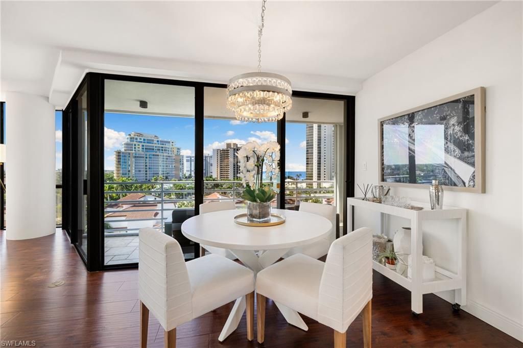 4751 Gulf Shore Blvd N, Unit 905, Naples, FL 34103 Photo