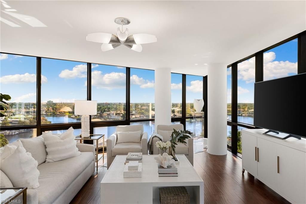 4751 Gulf Shore Blvd N, Unit 905, Naples, FL 34103 Photo