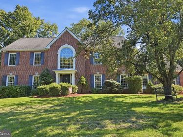 6 JENNIFER LANE, CHURCHVILLE, PA 18966