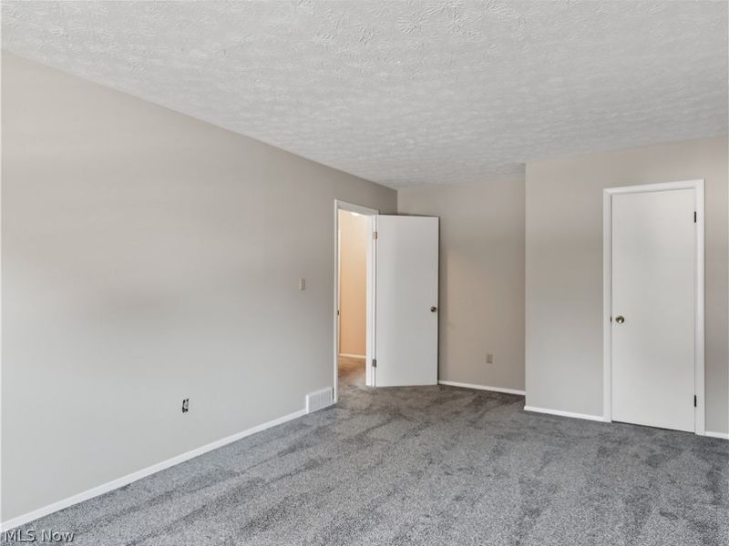 4927 Friar Road, Unit Unit D, Stow, OH 44224 Photo 14