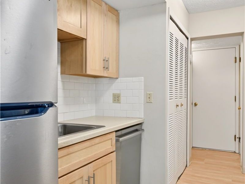 4927 Friar Road, Unit Unit D, Stow, OH 44224 Photo 9
