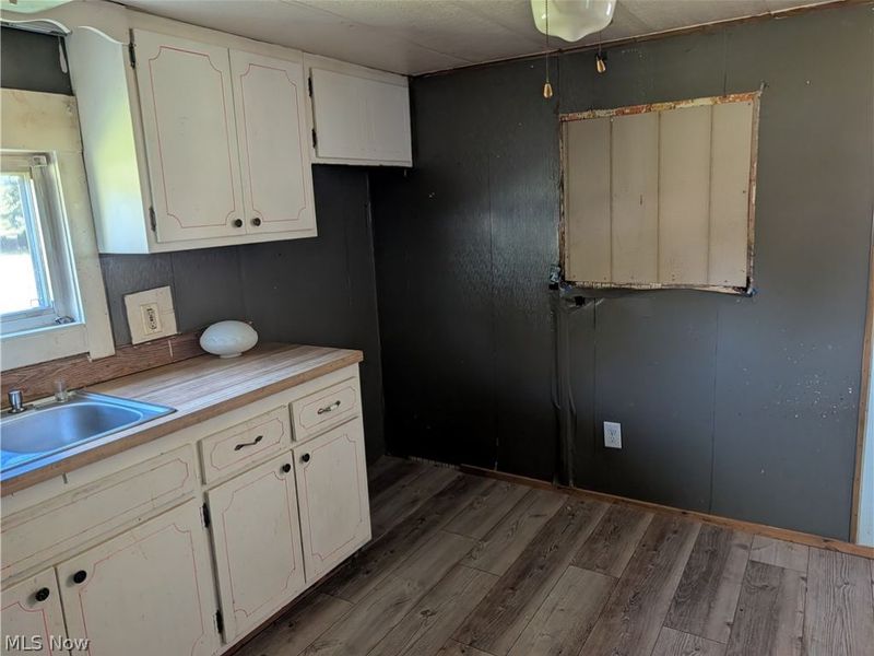 225 Brandywine, Elyria, OH 44035 Photo 4